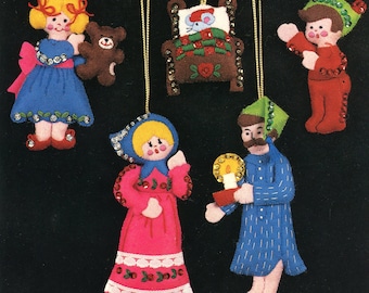 Bucilla Night Before Christmas ~ 5 Pce Felt Christmas Ornament Kit #48624 Mouse DIY