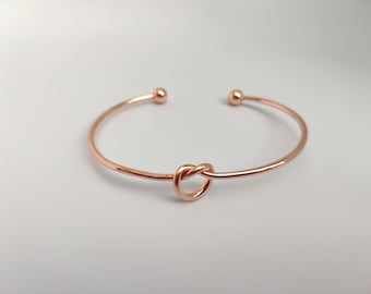 Designer Tiffany & Company Love Knot Bangle Sweetheart