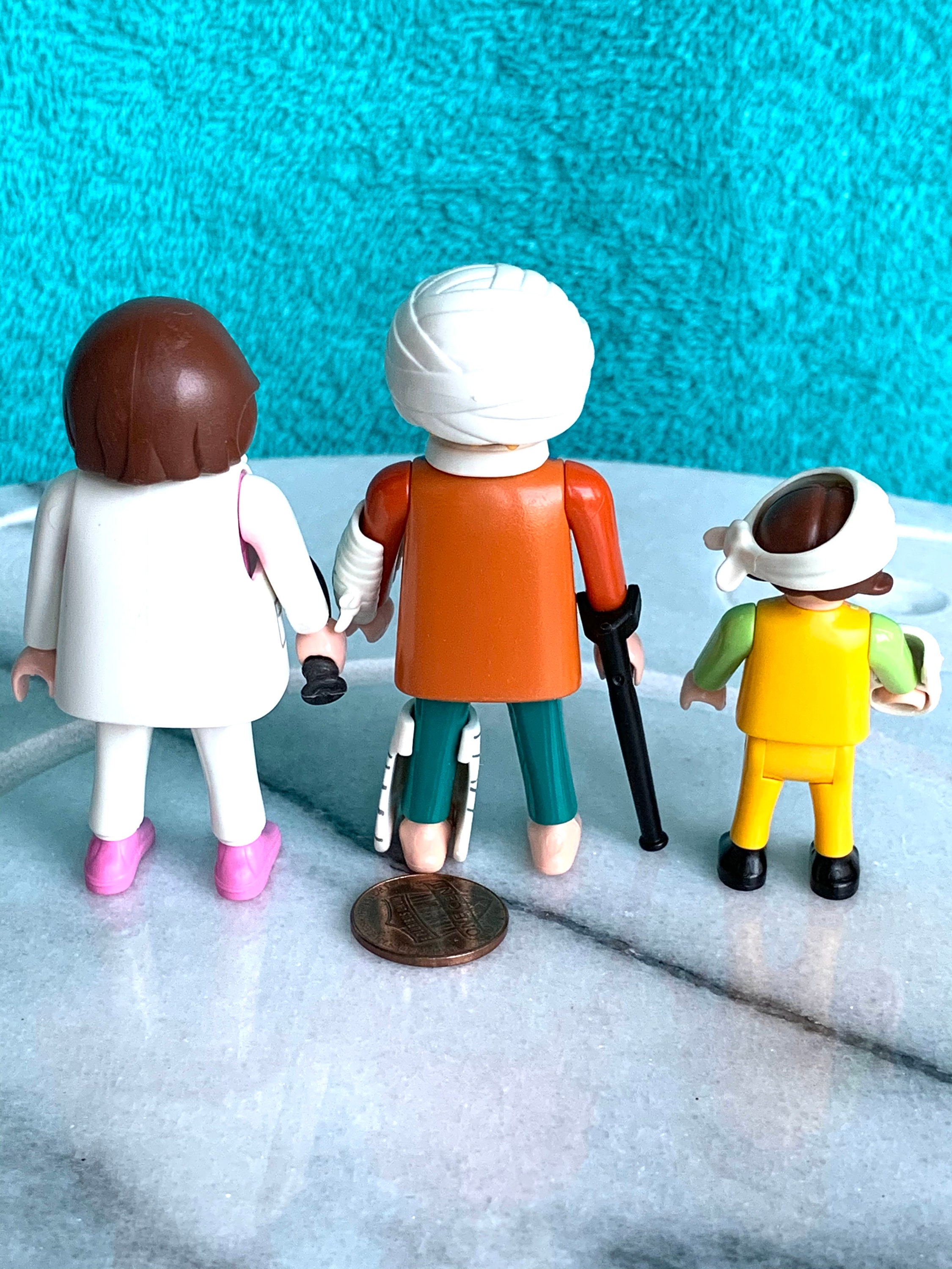 PLAYMOBIL HOSPITAL DOCTOR Gift Action Figure Toy, Medical Nurse With  Patient After Accident, Dad at the Clinic With Kid Bandage, Surgery 
