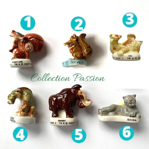Può includere: Una collezione di sei statuette in ceramica del franchise cinematografico "L'Era Glaciale". Le statuette raffigurano Scrat, Manny, Sid, Shira e altri personaggi. Ogni statuetta è dipinta con dettagli e poggia su una piccola base.