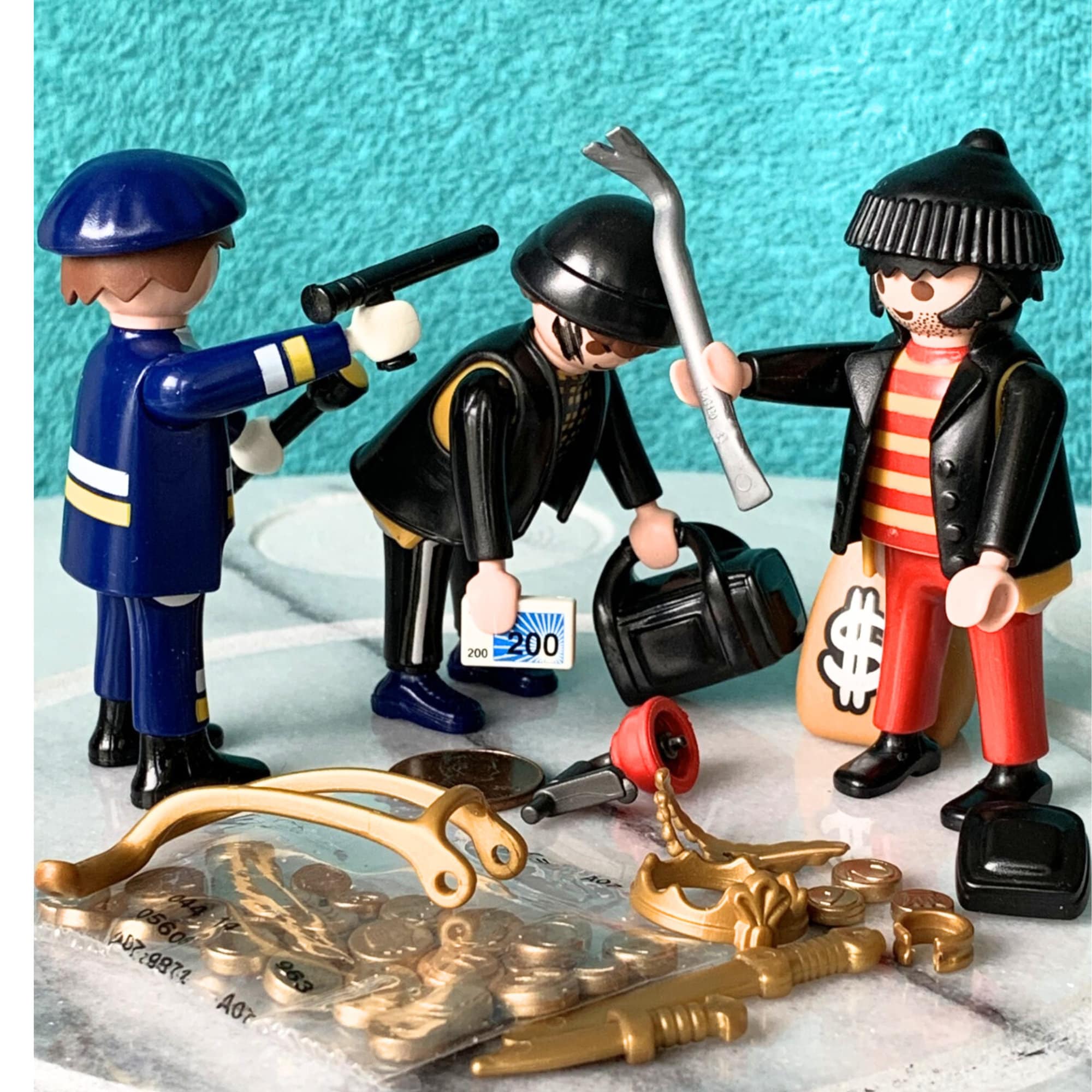 PLAYMOBIL POLICE and THIEF action figure toy, bank bandit robbers and police woman figurines with accessories, ideal for kids gift