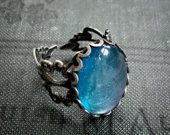 ICY BLUE silver pressed flower in resin ring