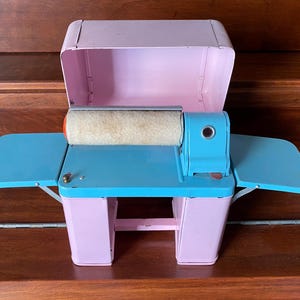Vintage Toy Automatic Dry Cleaner&#39;s Iron Machine Toy 1950