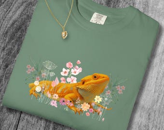 Bearded Dragon wild flower T-shirt Floral Reptile comfort color gift for her bearded dragon owner tee exotic pet gift