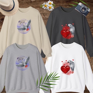 Pet African grey parrots with red heart design Crewneck Sweatshirt ideal gift for African grey lover, valentine’s day African grey parrot