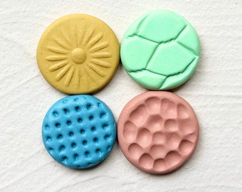Textured Sensory Stone Calming Grounding Tool for Anxiety ADHD Worry Stone Stress Relief Gift For Kid Sensory Tool Quiet Fidget
