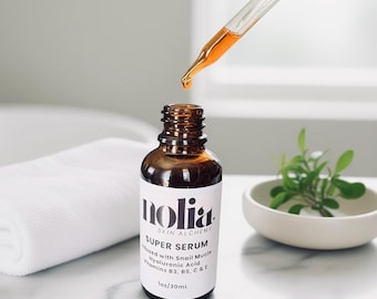 Hydrating Super Serum - Aloe, Hyaluronic Acid, Snail Mucin, Vitamins B3, B5, C & E
