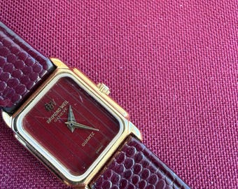 Vintage Raymond Weil Genf Burgund Zifferblatt Uhr Frauen 18K Gold Galvanisiert Schweizer Quarz Lederband Art Deco Geschenk für Sie