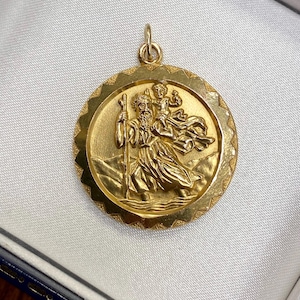 9ct Vintage Solid Yellow Gold St Christopher Pendant