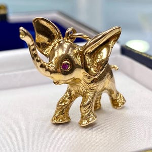 9ct Vintage Solid Yellow Gold & Ruby Elephant Pendant