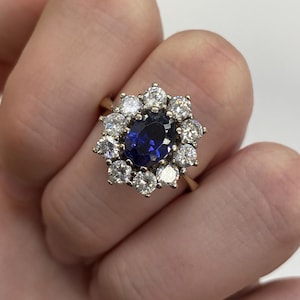 9ct Ladies Yellow Gold Vintage Sapphire & Cubic Zirconia Cocktail Cluster Ring - Size N