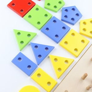 Colorful geometric arranging game for toddlers, Educational Montessori toy for children, Sort Board, Educational Toys for Kids.