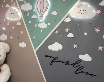 パーソナライズされた月、雲、太陽、バルーンの壁掛けナイトライト、子供部屋の壁掛けライト、壁掛け照明、無料の100枚のステッカー、オプションの色と名前の壁掛けランプ