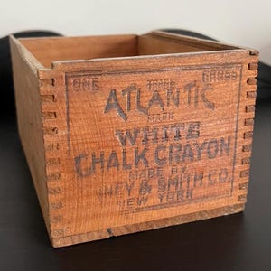 Antique Dovetail Box Small Crate Atlantic White Chalk Crayon Binney & Smith Co New York Vintage Crayola Back to School Supplies