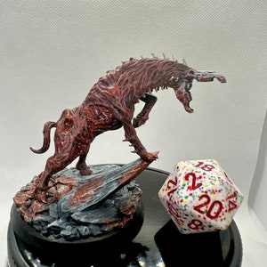 Caballo corrupto en miniatura pintado a mano