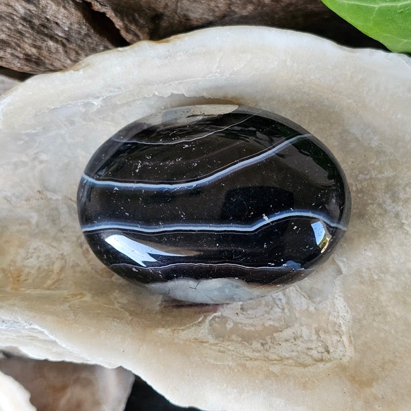 Banded Agate Palm Stone