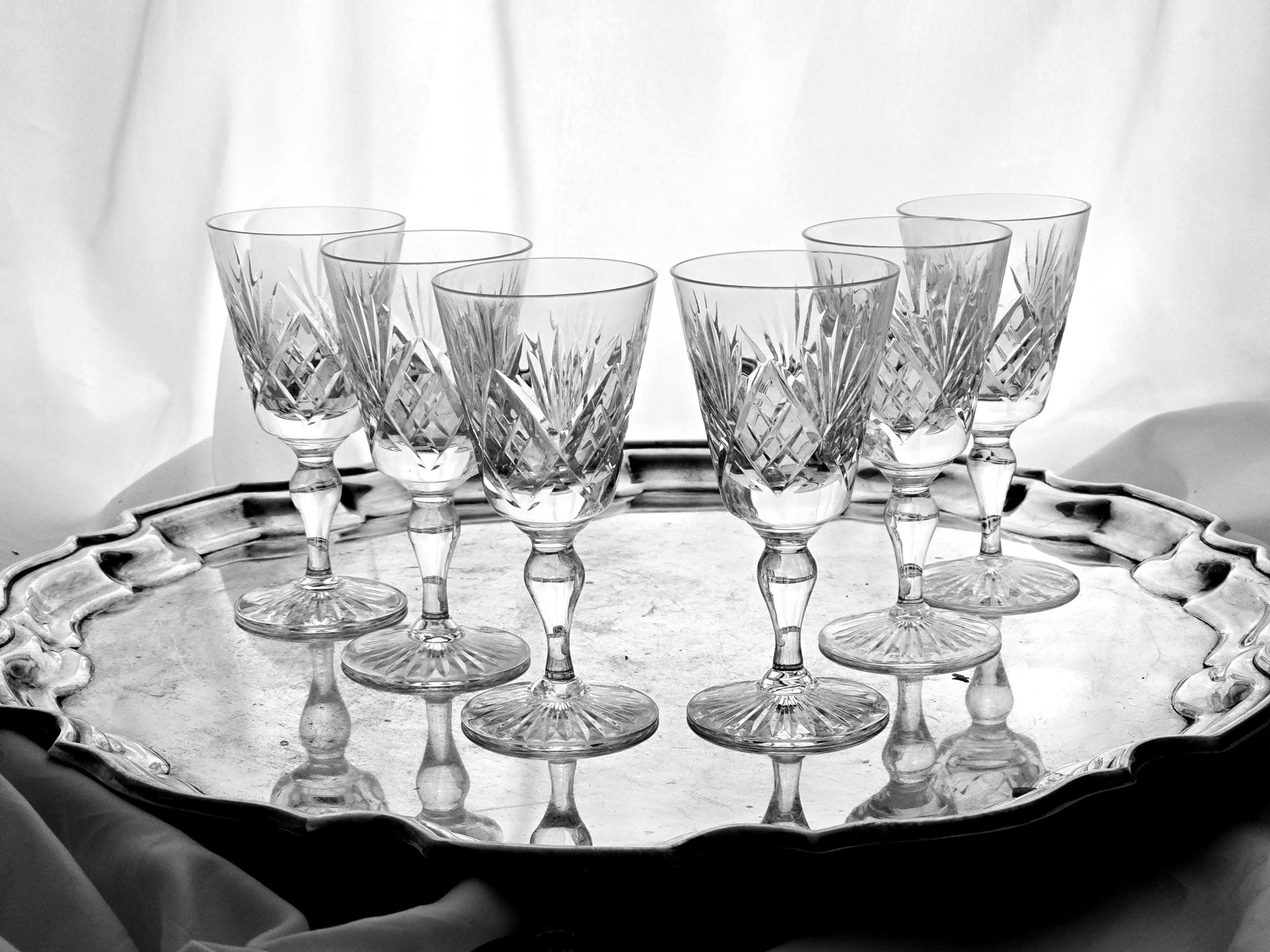 6 Sherry Glasses Pattern Cut Leander by Bridge Crystal (old Hall