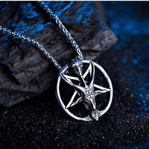 Satanism Witchcraft Necklace,Gothic Satanic Pendant Chain,Altar Satanic Goat Devil Occult Necklace,Baphomet Satanic Inverted Pentagram Chain