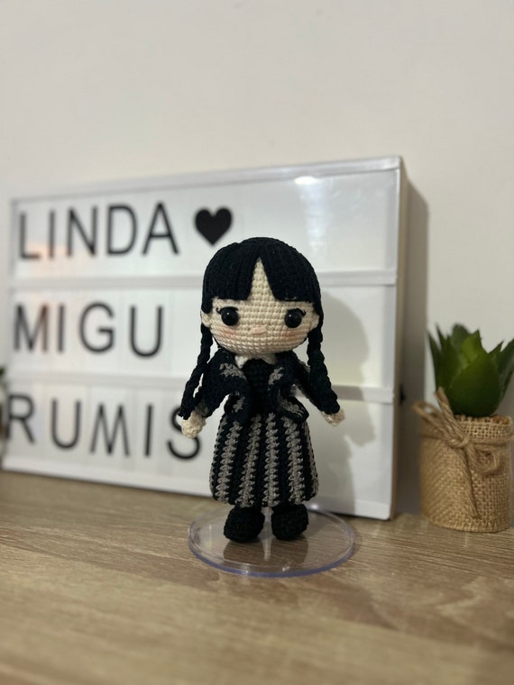 Mercredi Addams Poupée 