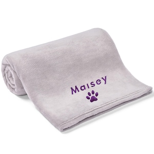 Personalised Name Pet Blanket for Dog or Cat Choice of Embroidery Colour Fleece Blanket Custom Embroidered for you Size Medium 100x80