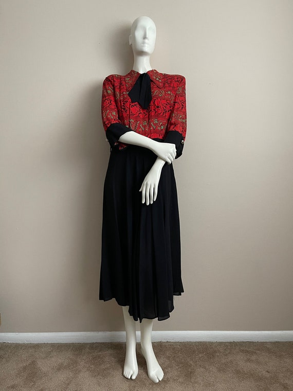 Vintage 1940’s Daywear Dress; Print bodice/Black … - image 4