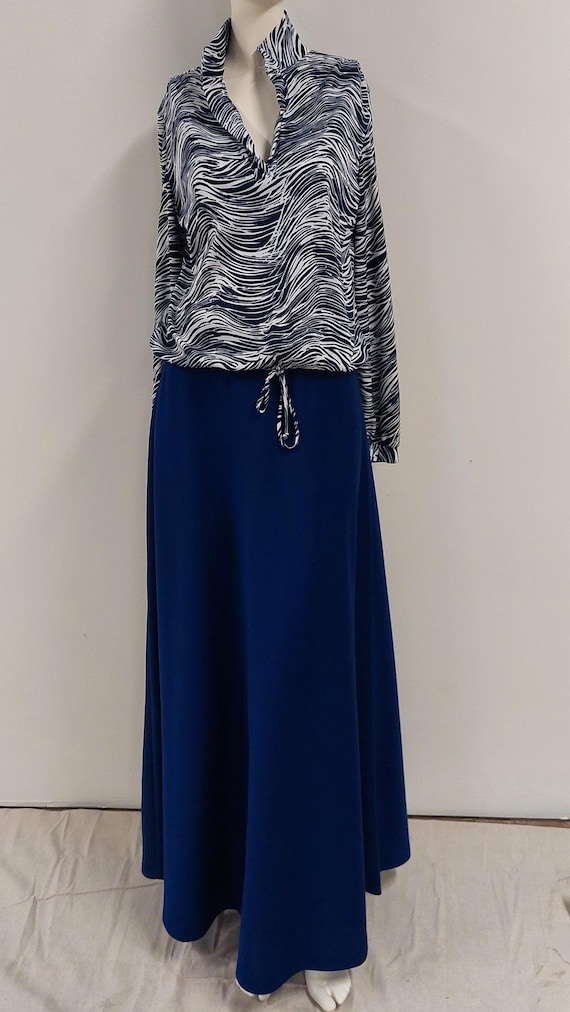 Vintage 60’s Navy and White Patterned Blouse and … - image 1