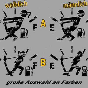 Könnte beinhalten: Graue Grafik mit vier Tankanzeigen-Designs. Jede Anzeige zeigt eine Strichmännchenfigur, die einen Kraftstoffschlauch zieht. Der Text enthält "weiblich", "männlich" und "große Auswahl an Farben". Das Wort "FREAKY PLOTT" ist ebenfalls sichtbar.