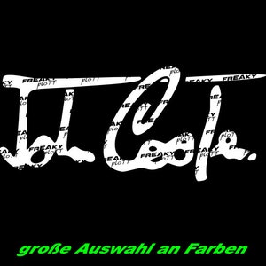 Peut inclure: Texte blanc sur fond noir qui lit "John Coope" dans une police de caractères stylisée. Le texte est répété plusieurs fois dans une police plus petite dans toute la conception. Sous le texte se trouve la phrase "große Auswahl an Farben" en texte vert.