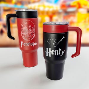 Vaso personalizado del mundo del mago Vaso personalizado del mago para mezclar y combinar Vaso universal de vacaciones del castillo mágico Regalo del mago grabado personalizado