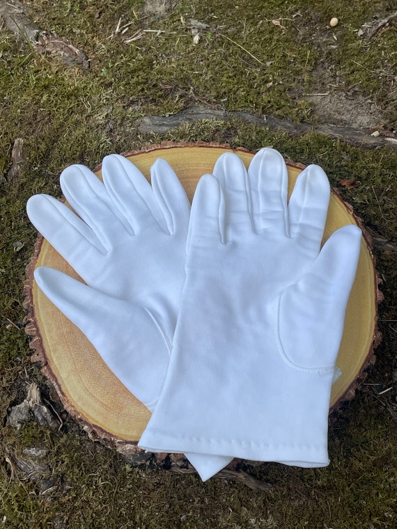 1950s White Pearl Beaded Wedding Bridal Gloves Ev… - image 2