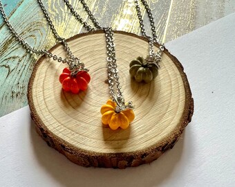 Dainty pumpkin necklace / custom fall jewelry / Halloween jewelry / botanical plant necklace / handmade gifts for her / fall fashion jewelry