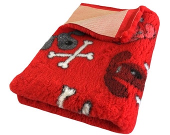 Hundedecke / Hundematte HUND KNOCHEN ROT für kleine & große Hunde mit rutschfester Unterseite Original Vet Bed beste Qualitätsstufe