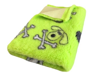 Dog blanket / dog mat DOG BONE GREEN for small & large dogs with non-slip underside Original Vet Bed best quality level