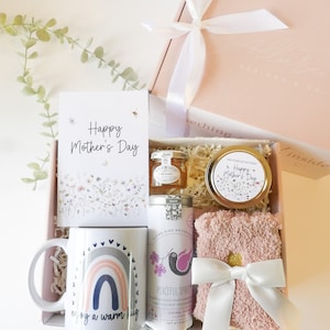 Mothers Day Gift, Candle Gift, Relax Gift Box, Birthday Gift Box, Gift Box, Mother&#39;s Day Gift Idea, Personalized Gifts for Mom, Spa Gift Box