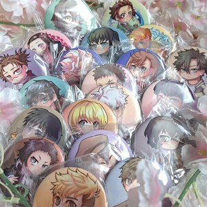 Anime button pin