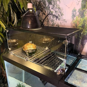 Super Turtle Basker (TB6500) Above Tank Basking Platform Dock - Fits Most Tanks!