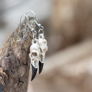 Raven Skull Earrings - Bird Skull Earrings - Gothic Earrings - Creepy Earrings