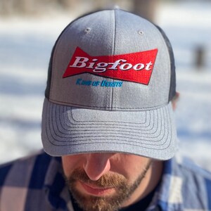 Bigfoot Rey de las Bestias / Gorra Retro Trucker