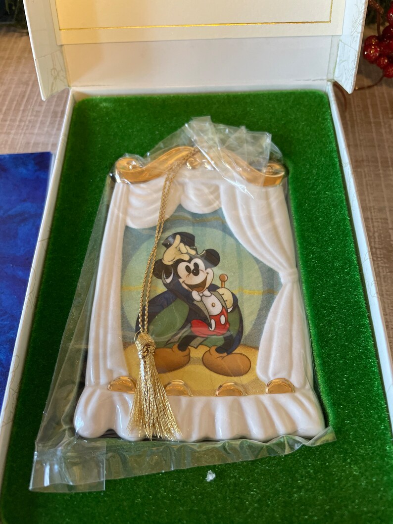 Walt Disney Collectors Society 1997 Christmas Tree Ornament Etsy