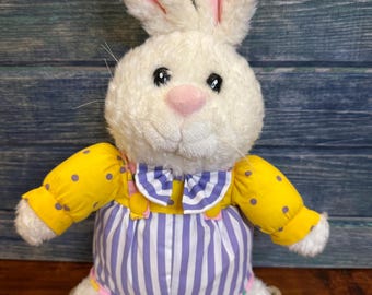 Vintage White Plush Stuffed Easter Bunny Rabbit Gibson Greetings 1996