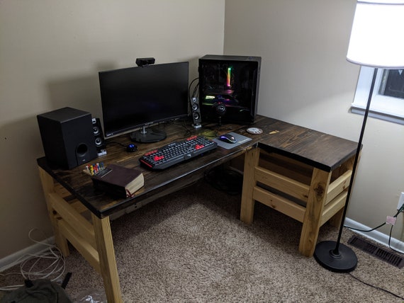 Diy gaming 2024 pc desk