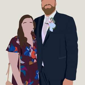 Pode incluir: Um casal posa para uma fotografia. A mulher est&aacute; usando um vestido floral com uma bolsa marrom. O homem est&aacute; usando um terno azul escuro com uma gravata rosa claro e uma flor na lapela.
