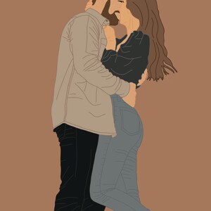 Pode incluir: Um casal abra&ccedil;ando-se e beijando-se, o homem est&aacute; vestindo uma jaqueta bege e cal&ccedil;as pretas, a mulher est&aacute; vestindo uma jaqueta preta e jeans azul.