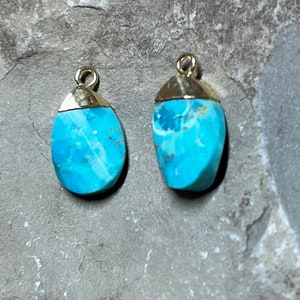 Turquoise drop pendants with gold electroplating  (1 pendant)
