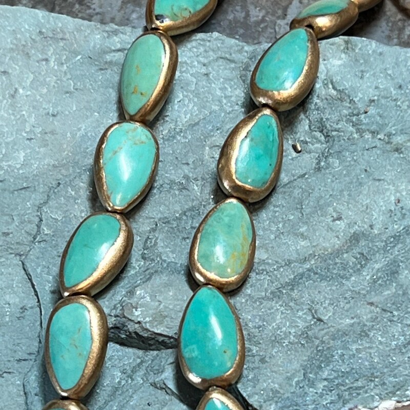 1 Grand Mint Green Turquoise Teardrop Bead 9580 main image 1