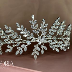 Luxury Bridal Hair Vine for Wedding Day, Silver Wedding Vine, Crystal Hair Piece for Princess Bride