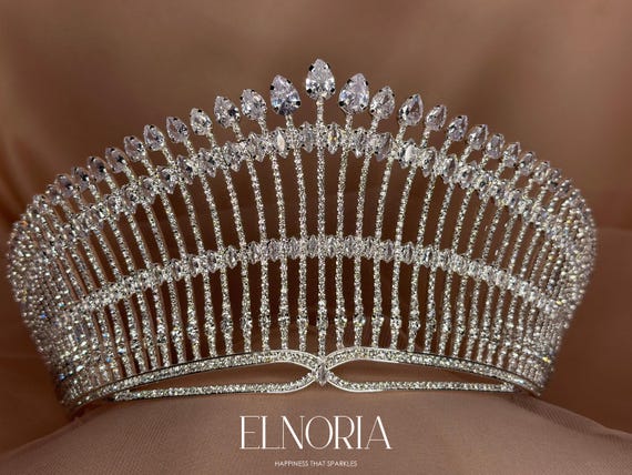 Sparkly Swarovski Tiara Crown Queen Majesty - Swarovski Crystal Bridal Tiara Crown – Bella  main image 3