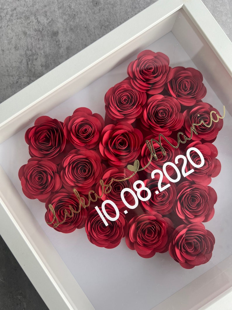 Personalisierter Herz Bilderrahmen mit handgefertigten Rosen l Etsy.de
