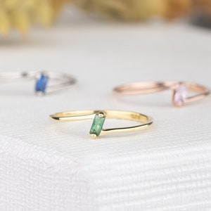 Solitaire Baguette Birthstone Ring, Twisted Band, Mother Family Rings, Handmade Jewelry, Personalized Gifts, Bridesmaid Gift, Gemstone Ring