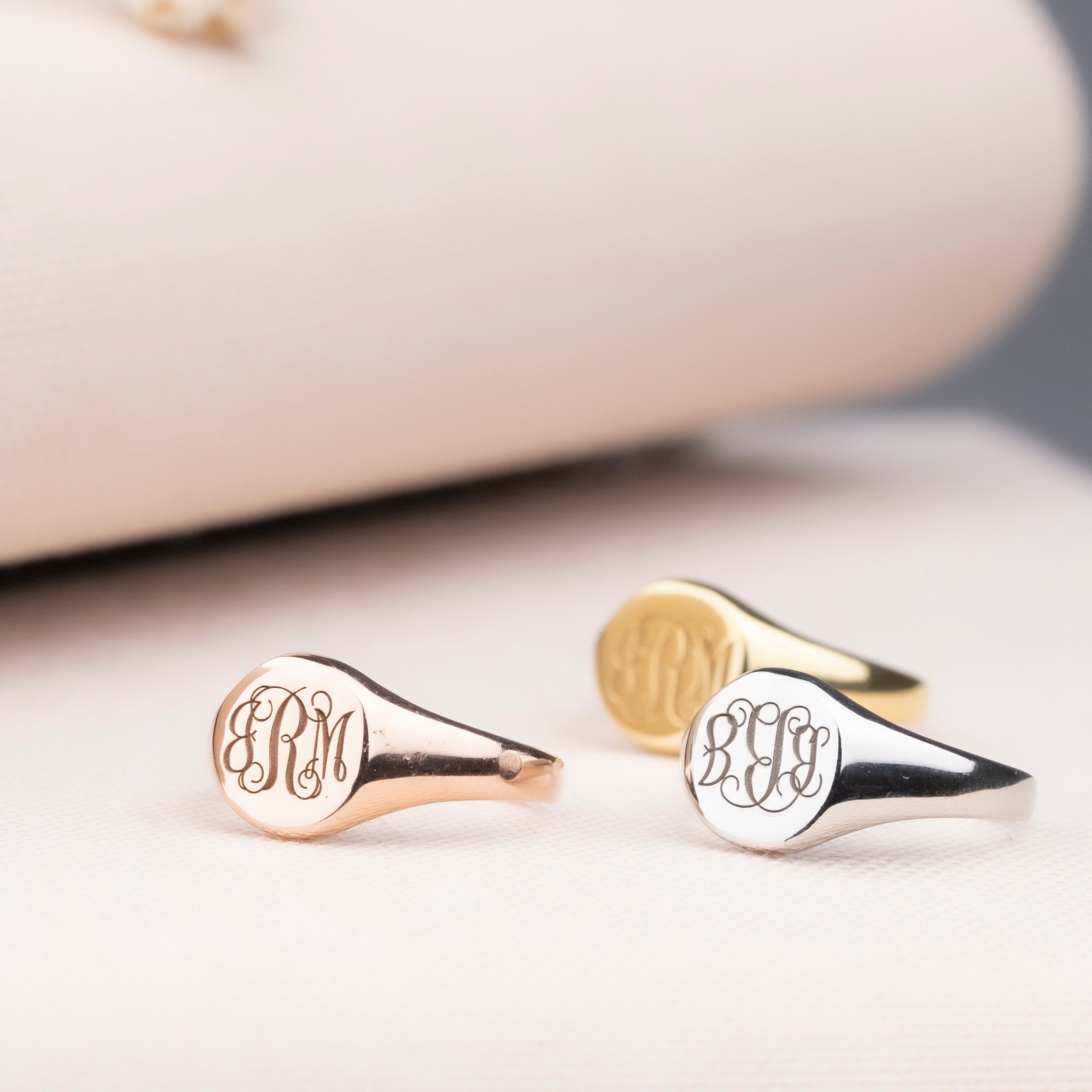 Monogramm Ring Namensring Buchstabe Ring Mutter Familie Ring Etsy